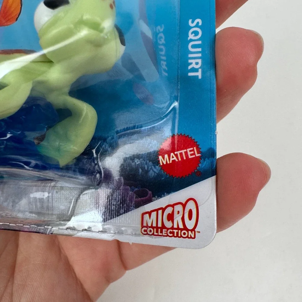 Sealed Micro Collection Pixar Finding Nemo Squirt Sea Turtle Figurine Toy Disney
